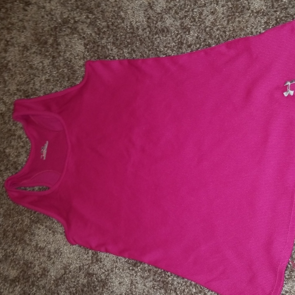 Under armour tank
